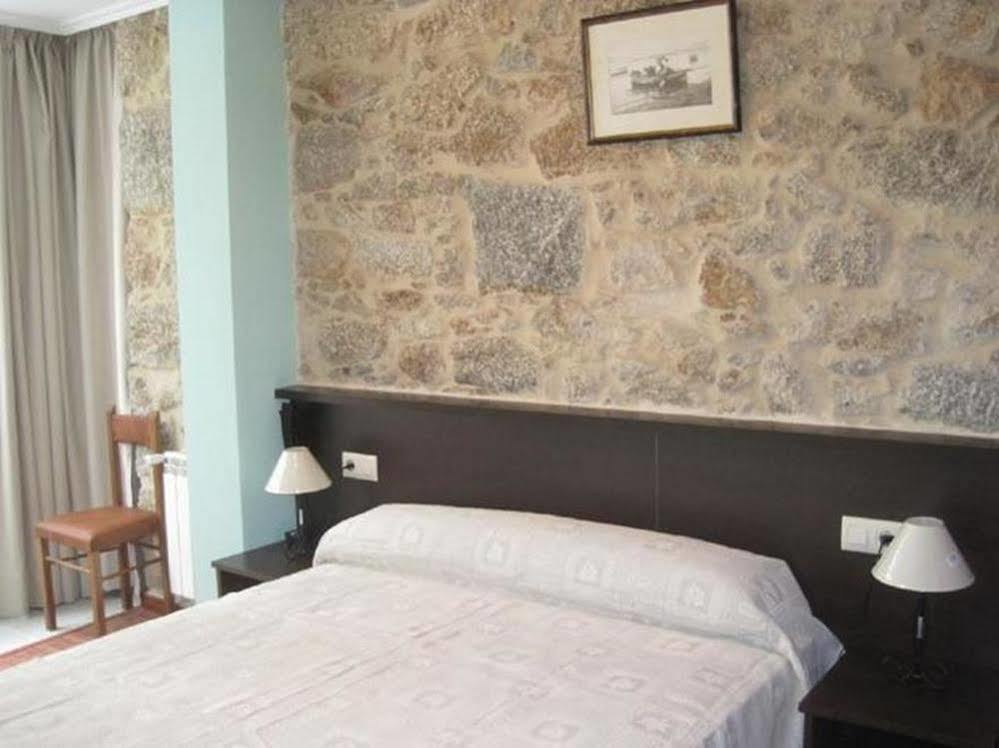 Hostal Hotil Coruna Centro A Coruna Luaran gambar